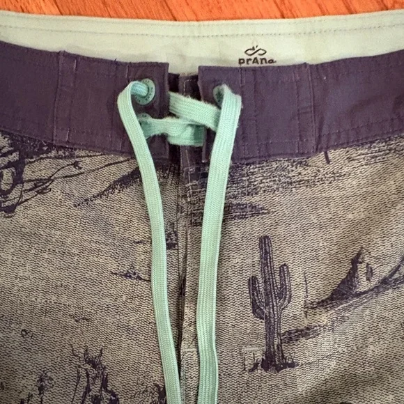 Prana High Seas Board Shorts size 33 - Picture 4 of 5